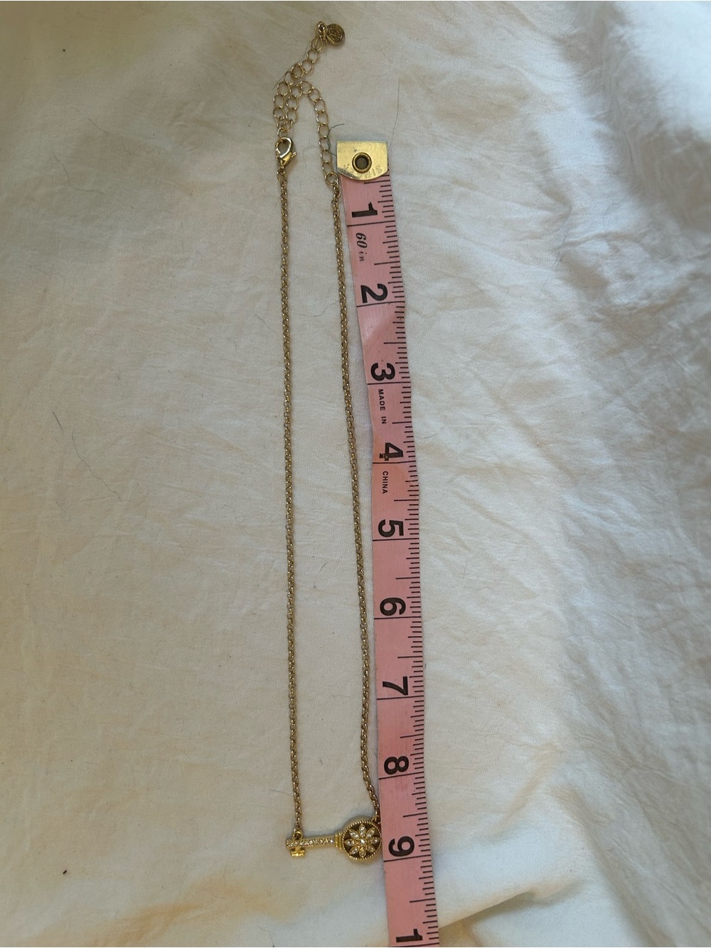 Mary Kay Gold Key Pendant Necklace - Picture 2 of 4